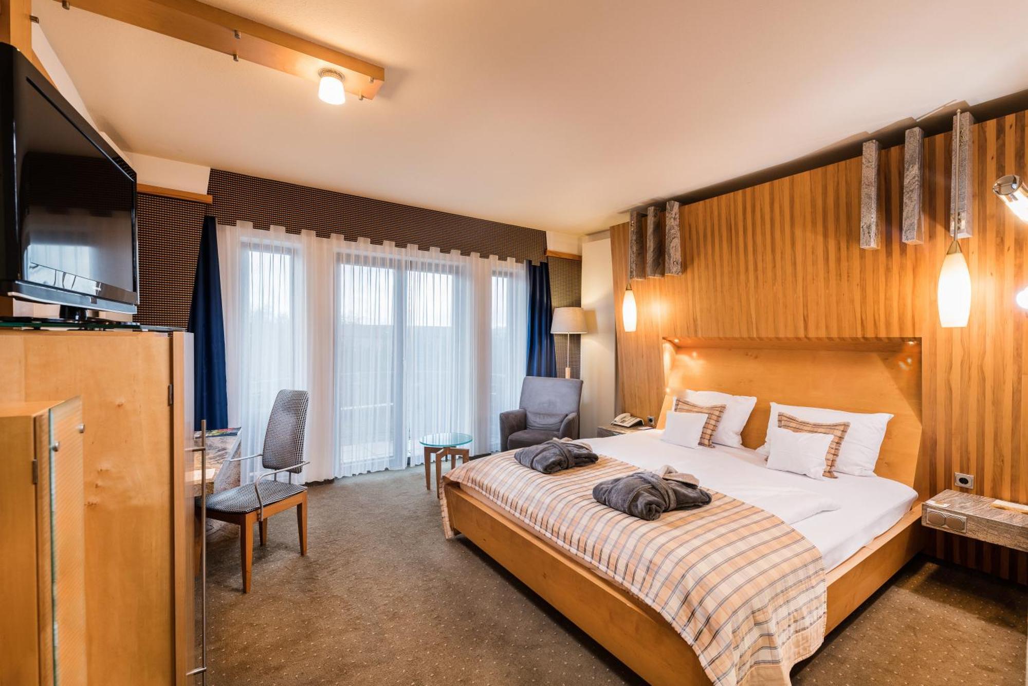 Goebels Schlosshotel "Prinz Von Hessen" 프라이데발트 외부 사진