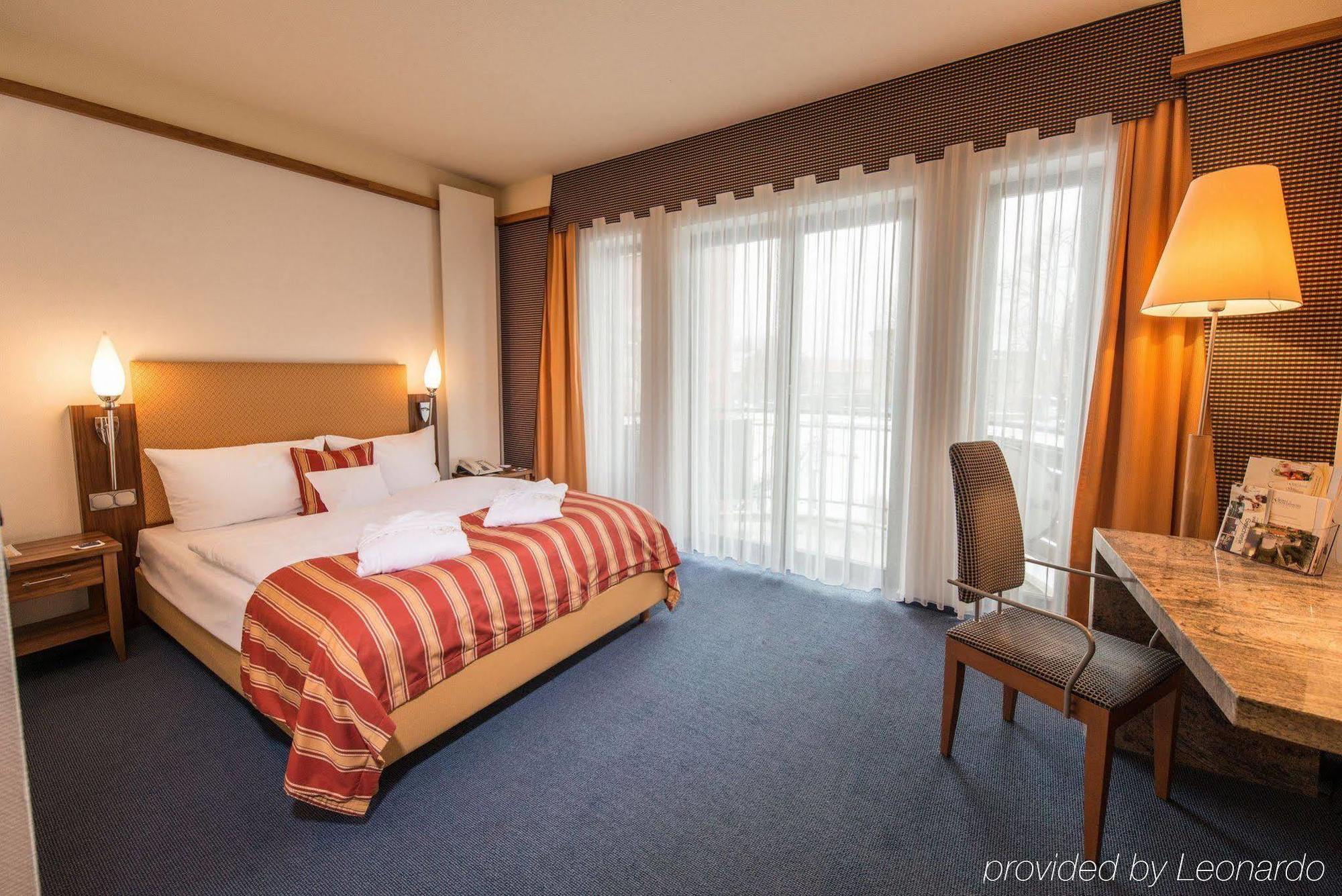 Goebels Schlosshotel "Prinz Von Hessen" 프라이데발트 외부 사진